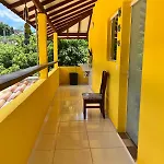 Casa em Ilhabela - Chalé I - Canário
